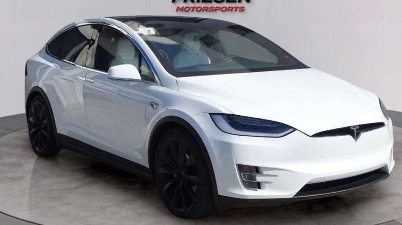 TESLA MODEL X 2017 5YJXCBE43HF051731 image